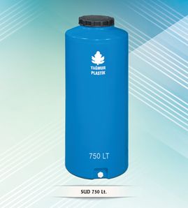 750 LT Vertical Water and Chemical Tank